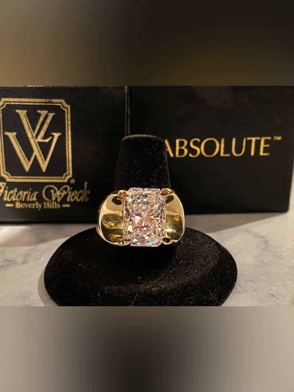 Victoria Wieck 6ct cz Ring